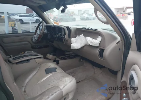 1999 GMC Yukon Denali z USA, uszkodzony, nr VIN 1GKEK13R4XR909448